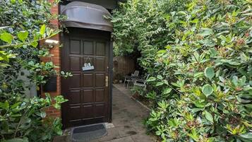 Comfort Apartment, Garden View | Exterior detail