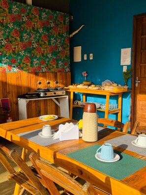 Tägliches inbegriffenes Frühstücksbuffet