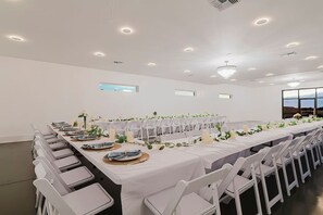 Banquet hall - New! Sunset Acres ~ Ideal for all Occasions! (Clermont)