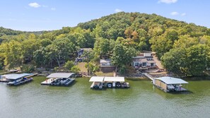 Exterior - Honey Hole 2 Well Dock! (Camdenton)