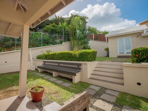 Terrace/patio - Cozy 2-Bedroom with Private Patio, Pool Access & Full Kitchen (Rodney Bay)