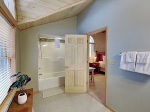House (5 Bedrooms) | Property amenity