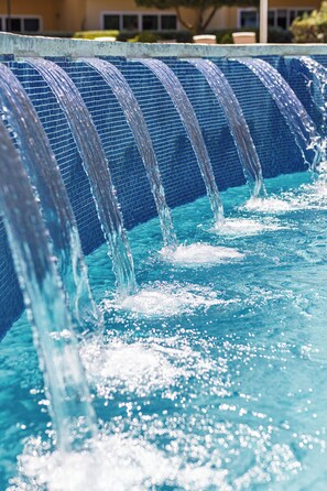 Pool - Oceanfront Penthouse with Private Rooftop Pool (Oranjestad)