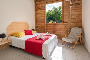 3 dormitorios, tabla de planchar con plancha, wifi gratis y ropa de cama