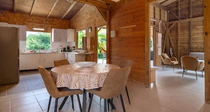 Villa RĂȘve CrĂ©ole - ClimatisĂ©e pour 8