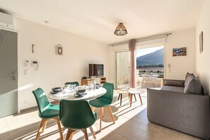 Dining - Casa Fangu - Balcon avec Vue Port et Montagnes (Lumio)