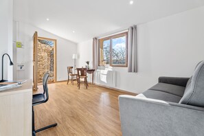 Living area - Le Cocon de la Combe - Maisonnette pour 4p (Coursegoules)