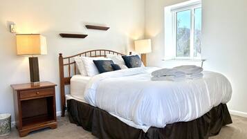 3 chambres, lit de bébé portatif, Wi-Fi, literie fournie