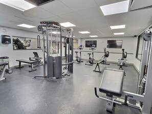 Fitness facility - Bearathon- pool, Hot tub, Near Bike Park and Golf (Killington)