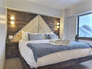 Skrivebord, strygejern/strygebræt, weekendseng, Wi-Fi