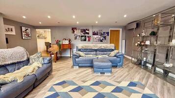 TV, offices