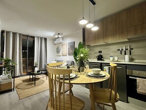 Dining - M&C Departamento Republica 812 (Santiago)