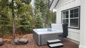 Baignoire à remous extérieure