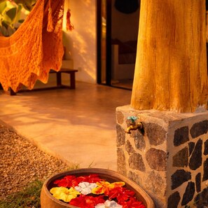 Exterior detail - Nukumi Club (Santa Catalina)