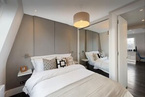 2 sovrum, skrivbord, strykjärn/strykbräda och wi-fi