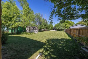Property grounds - Cozy Black Hills Hub (Rapid City)