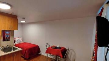 Fer et planche à repasser, Wi-Fi, draps fournis