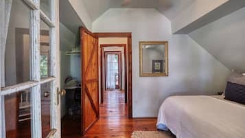 2 bedrooms, internet