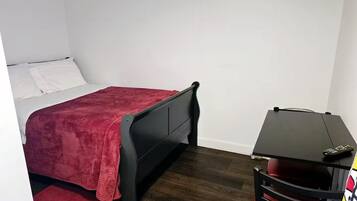 Fer et planche à repasser, Wi-Fi, draps fournis