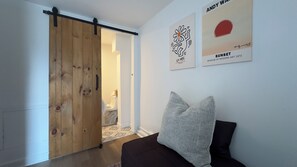 Interior - Stylish Fishtown 2BR/2BA + Office + Bonus TV Lounge + Private Patio – 30+ Days (Philadelphia)