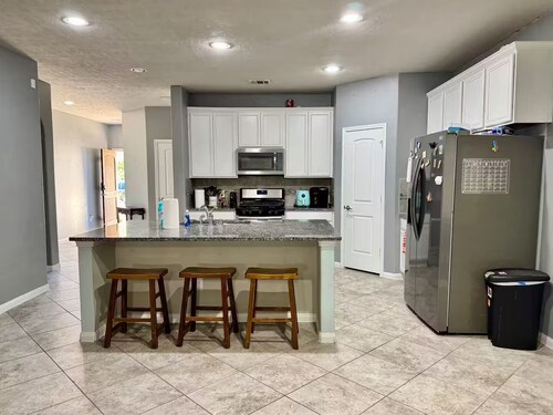 Modern 3BR Baytown Home Near I-10, 20min from Downtown Houston