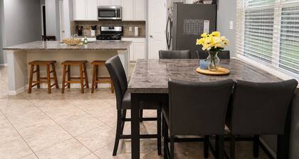 Modern 3BR Baytown Home Near I-10, 20min from Downtown Houston