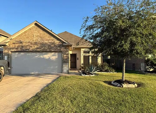 Modern 3BR Baytown Home Near I-10, 20min from Downtown Houston
