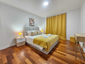 Iron/ironing board, internet, bed sheets