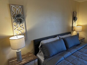 4 bedrooms, iron/ironing board, free WiFi, bed sheets - Elegant Country Home w/4 Bedrooms and Large Patio (Alamosa)