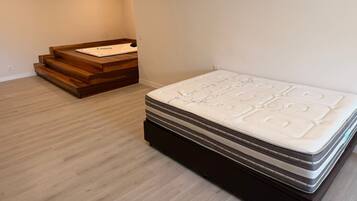 Comfort Room, Balcony, Garden View