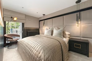 1 bedroom, iron/ironing board, free WiFi, bed sheets - Near Transport - Fireplace - Wifi - Sleeps 2 (Edinburgh)