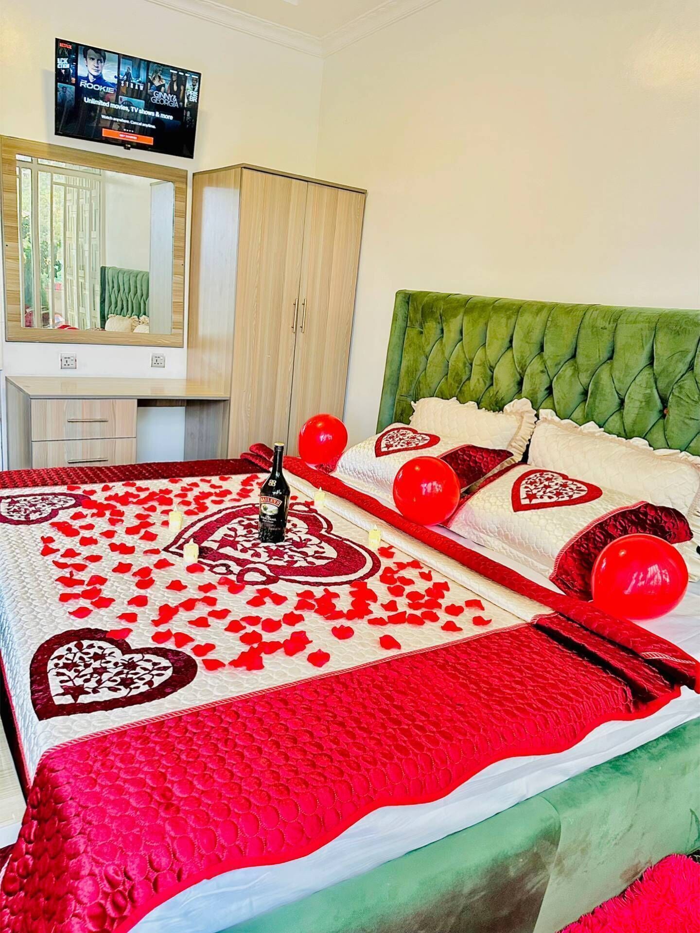 1 bedroom, WiFi, bed sheets