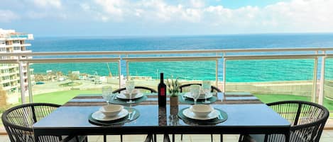 Panoramic Apartment | Terrace/patio