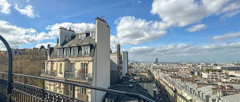 Romantic Double or Twin Room, Balcony, City View | Terrace/patio