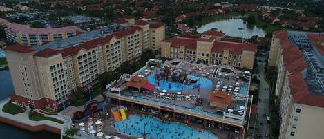 Piscine extérieure, piscine chauffée