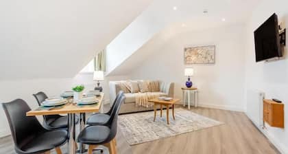 Family - Central - Wifi - Parking - Sleeps 4