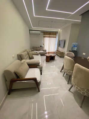 Living area - Welcome to your peaceful retreat in the heart of Al Ahyaa, Hurghada. (Hurghada)