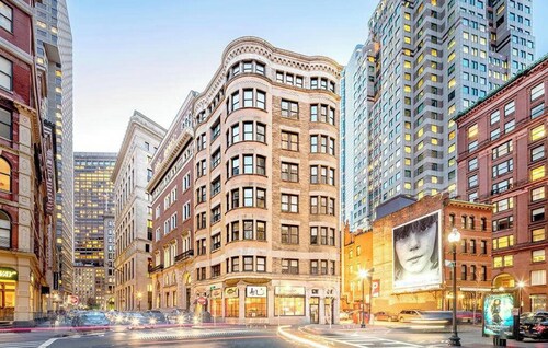 Awesome downtown location - walking distance to great restaurants, Boston Common, Southie + Seaport