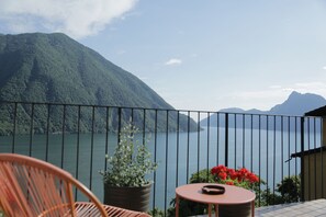 Outdoor dining - La Gemma del Ceresio 2 (magnificient lake Lugano view, terrace, garden, parking) (Lugano)