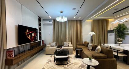 Luxury 4bedroom semidetached House
