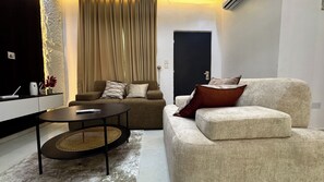 Living area - Luxury 4bedroom semidetached Airbnb (Lagos)