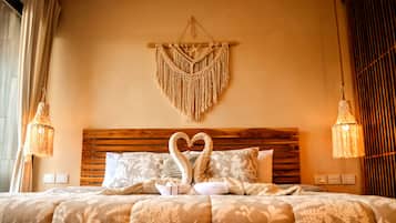 Leilighet – deluxe, sjøutsikt | Safe på rommet, strykejern/-brett og wi-fi (inkludert)