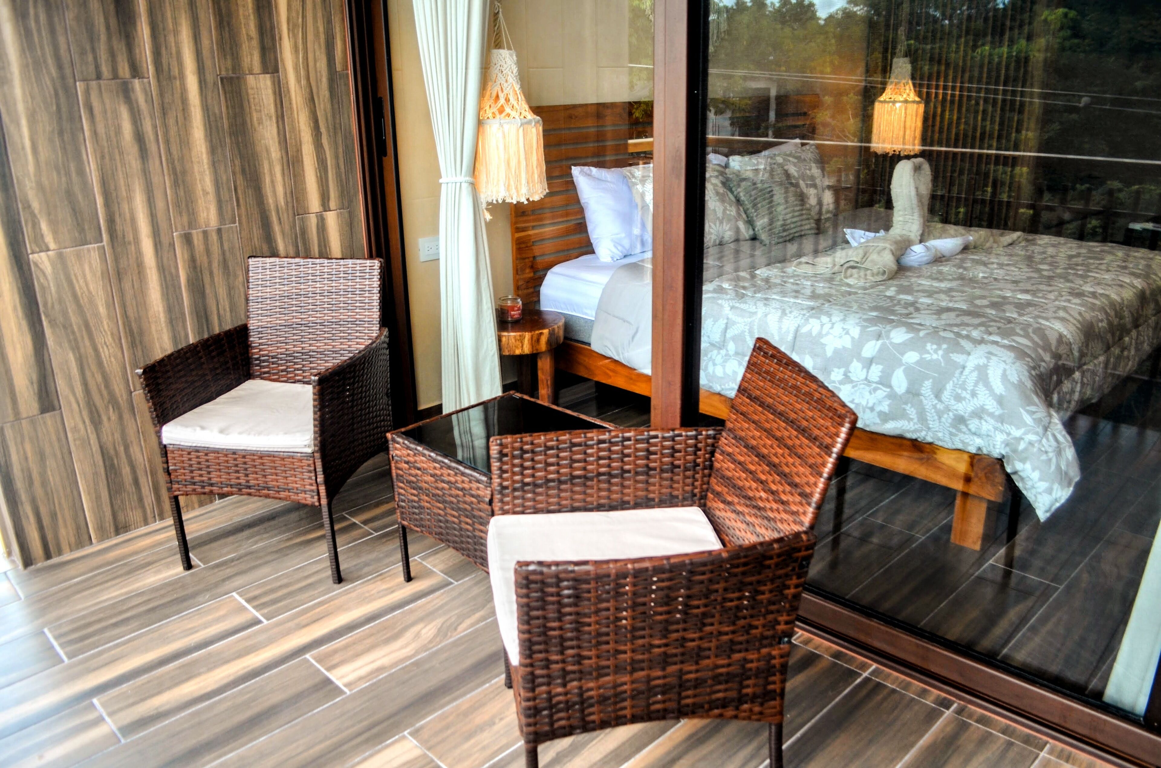 Departamento Deluxe, vista al mar | Caja de seguridad en la habitación y tabla de planchar con plancha 