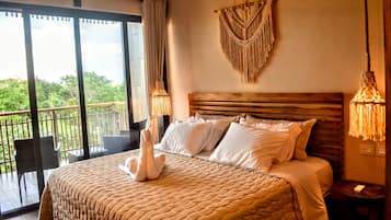 Studiosuite – deluxe, sjøutsikt | Safe på rommet, strykejern/-brett og wi-fi (inkludert)