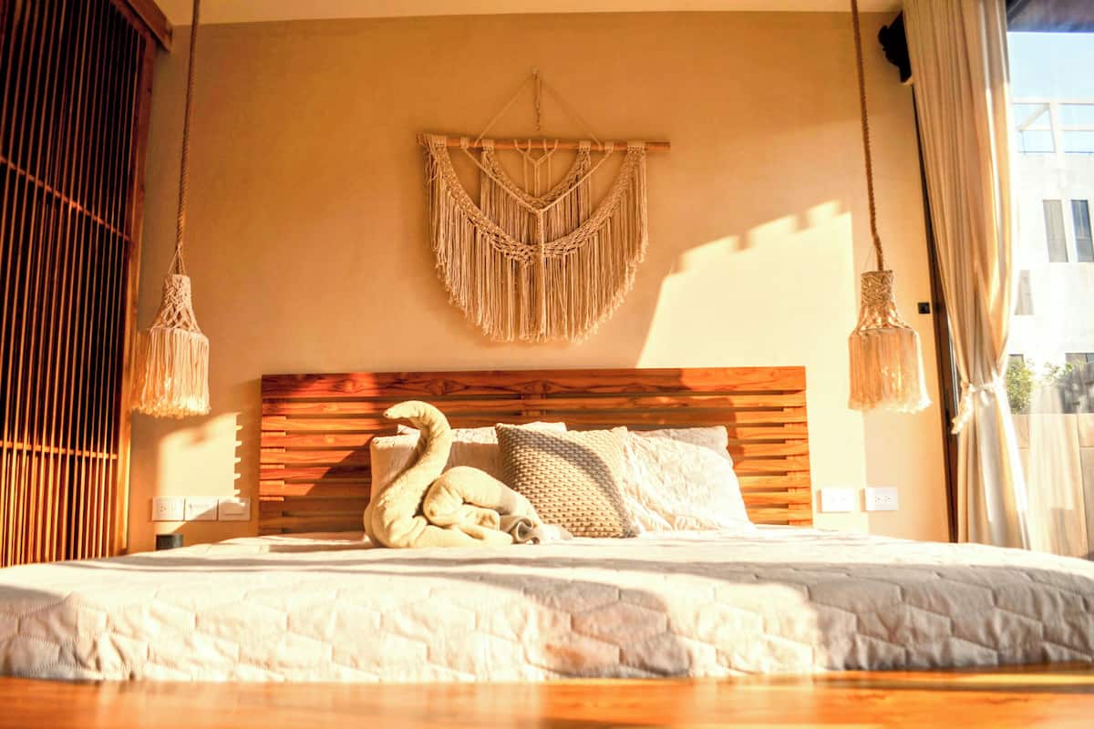 Deluxe Apartment, Partial Sea View | In-room safe, iron/ironing board, free WiFi