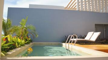 Alberca al aire libre