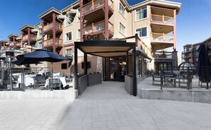 Unclassified image, 2 of 15, button