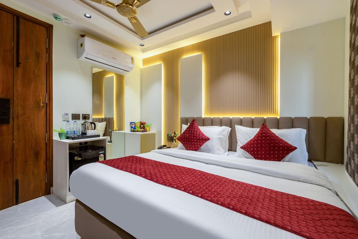 家庭三人房 | 熨斗/熨衫板、免費 Wi-Fi