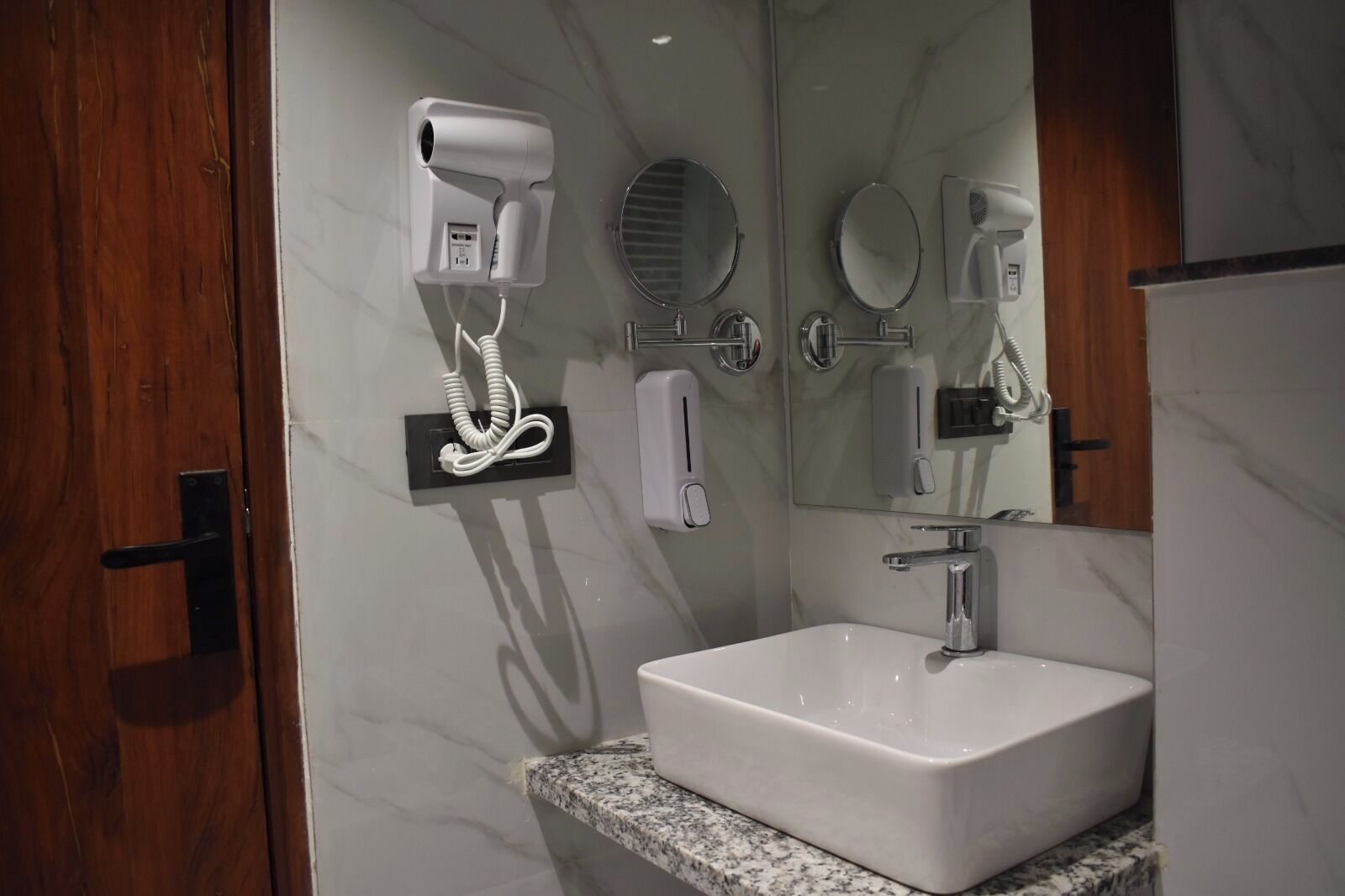 Classic Double Room | Bathroom