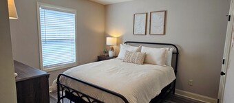 Chandler Stays in West Florence